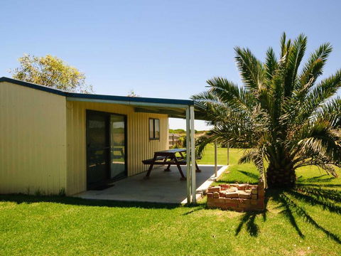 Dom's Place - Dentists Australia 3