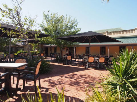Dongara Hotel Motel - Dentist Find 1