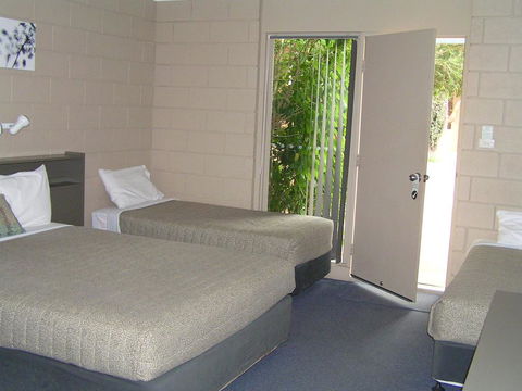 Dongara Old Mill Motel - Dentist Find 3
