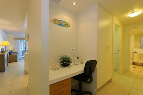 Drift Apartments North #10 - Dentist Find 2