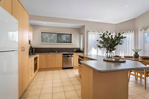 DRIFTWOOD VILLA - Free Wifi, Walk To Beach - Dentist Find 3