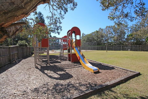 Dunes Holiday Apartments Unit 7 - Dentist Find 3