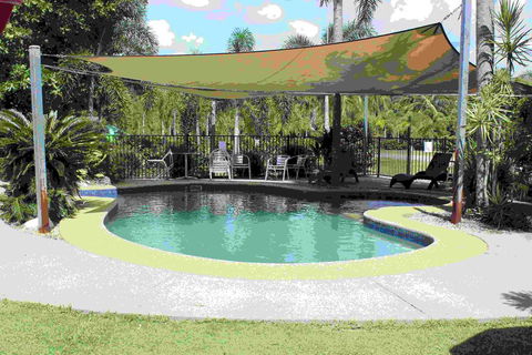 Dunk Island View Caravan Park - Dentist Find 2