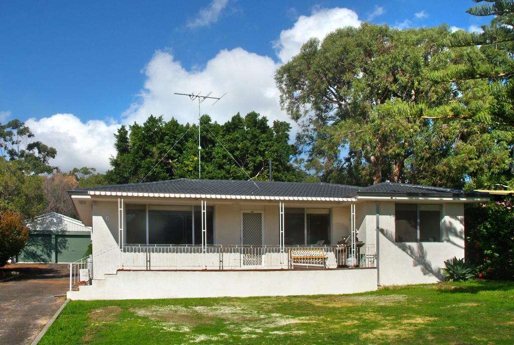 Eagle Bay Beach House