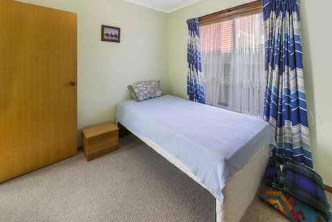 Eagle Point Getaway - Waterfront Serenity! - Dentist Find 1