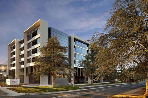East Hotel And Apartments - Dentist Find 0