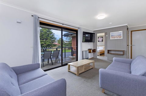 Eastern Beach Units #7 - Dentist Search 3