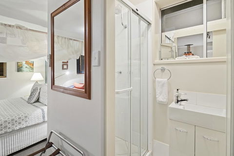 Eden Lodge - Dentist Find 3