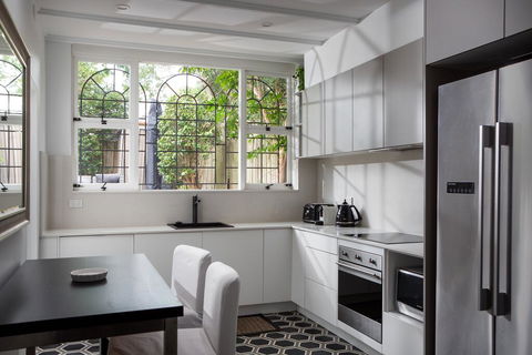 Elegant 3-Bed Heritage House Near Parks And Cafes - Dentist Find 3