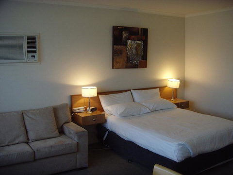 Essendon Motel - Dentist Find 2