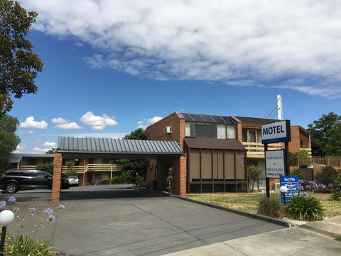 Essendon Motel - Dentist Find 0