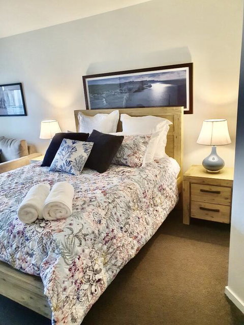 FAMILY ISLAND GETAWAY - BEACHFRONT APARTMENT - Dentist Find 3