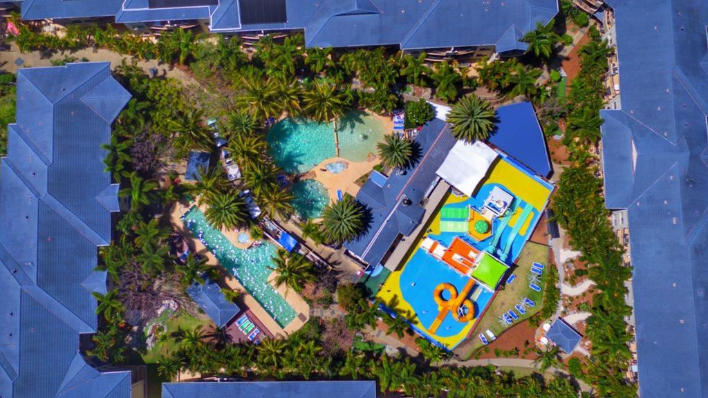 FAMILY PARADISE