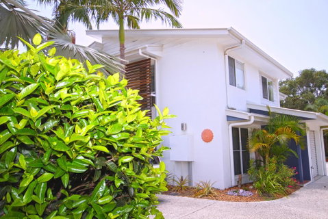 FANTASTIC HOLIDAY UNIT IN A PERFECT LOCATION - Dentist Find 0