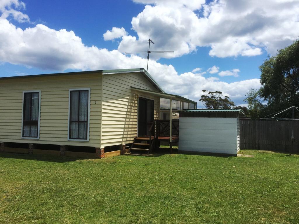 Flat 2 42 McMillan Rd