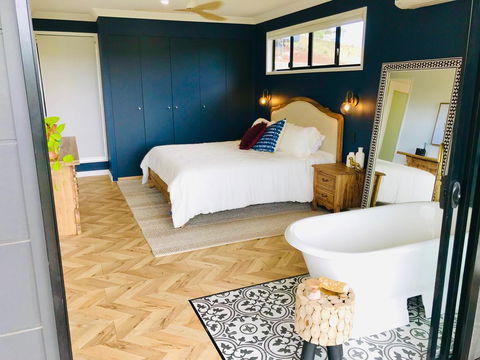 Fletchers Ridge Brand New Luxury Guest House - Dentist Search 1