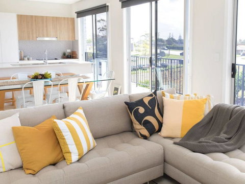 G149 Apartment 4 - Dentist Search 0