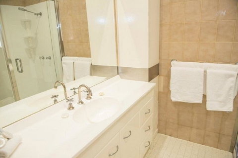 Garden City Motor Inn - Dentist Search 3