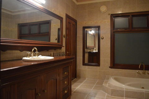 Gargoyle Lodge - Dentist Search 2