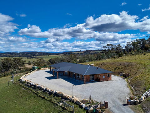 George River Park (House, 100 Acres, Animals, Views) - Dentist Find 1