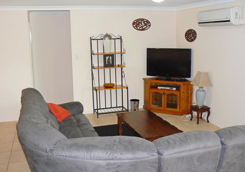Geraldton Luxury Vacation Home - Dentist Find 2