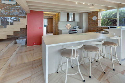 Getaway - Waterfront Island Living - Dentist Search 2