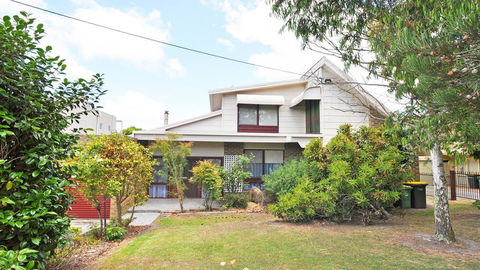 GETAWAY ON GARDEN - FREE WIFI - PET FRIENDLY (OUTSIDE ONLY) - Dentist Find 0