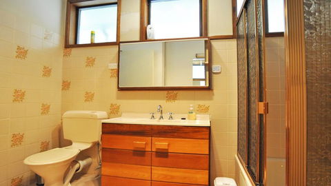 GETAWAY ON GARDEN - FREE WIFI - PET FRIENDLY (OUTSIDE ONLY) - Dentist Find 1