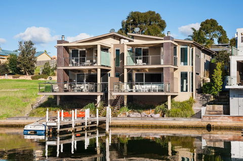 Gippsland Lakehouse - Dentist Search 1