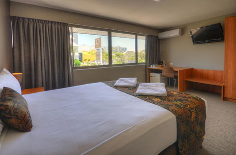 Gladstone Reef Hotel Motel - Dentist Find 2