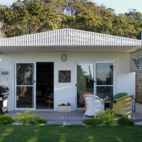 Goat Island Bungalow - Dentist Find 3