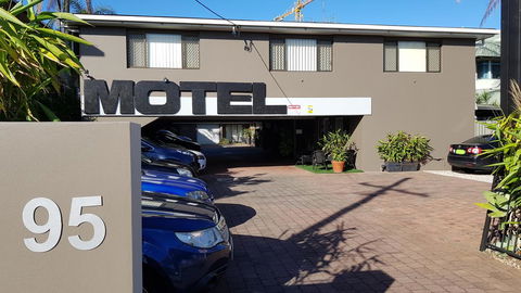 Gold Coast Airport Motel - Closest Privately Owned Accommodation To The GC Airport - Dentist Find 0