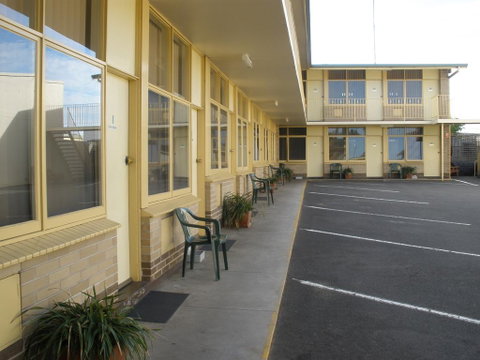 Grand Central Motel - Dentist Search 0