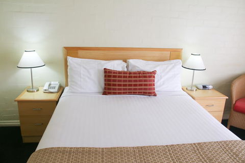 Grand Country Lodge - Dentists Australia 1