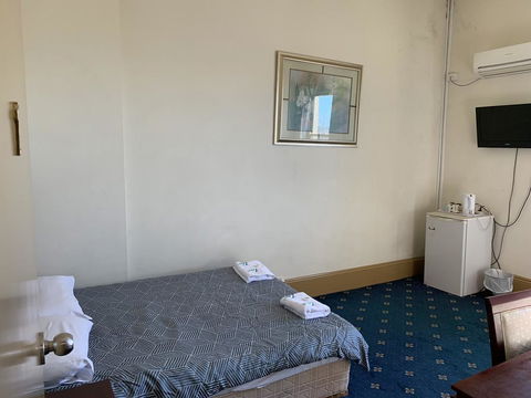 Great Western Hotel - Dentist Find 2
