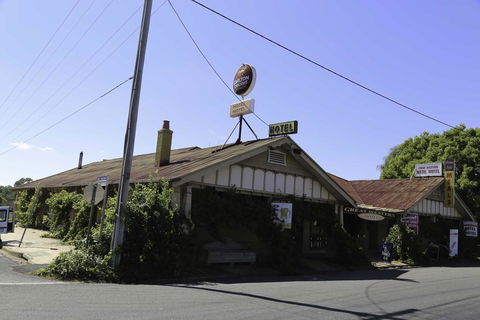 Great Western Motel - Dentist Find 1