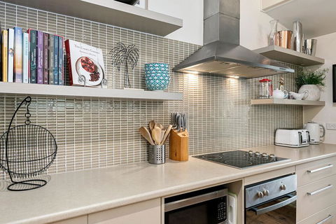 Grevillea - Dentist Search 2