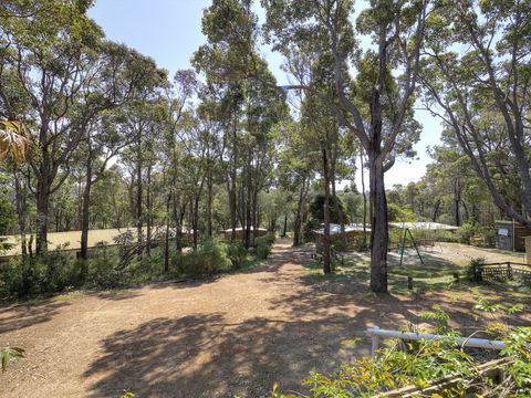 Gum Grove Chalets - Dentists Australia 1