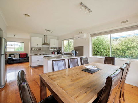 HAKUNA MATATA (No Worries) - Dentist Search 3