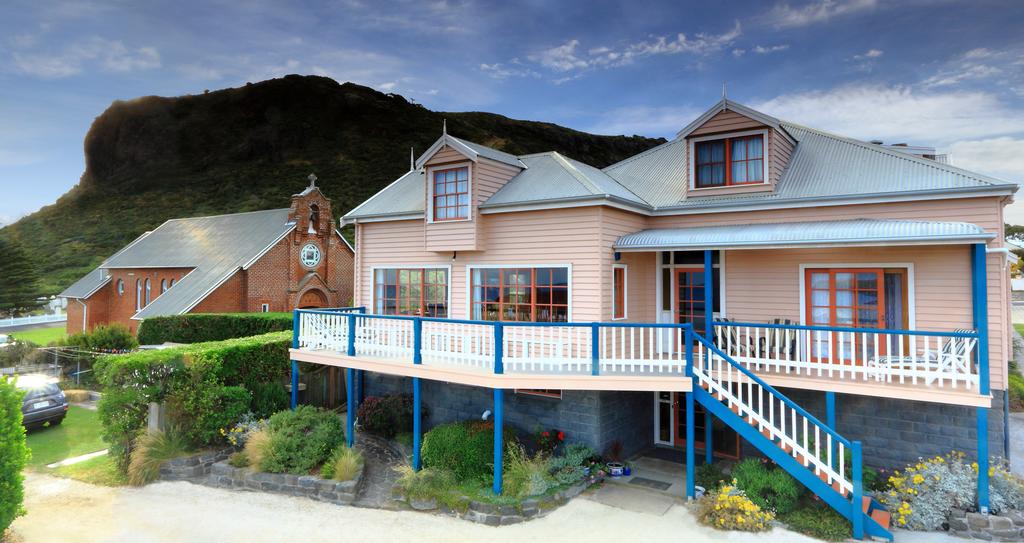 Hanlon House