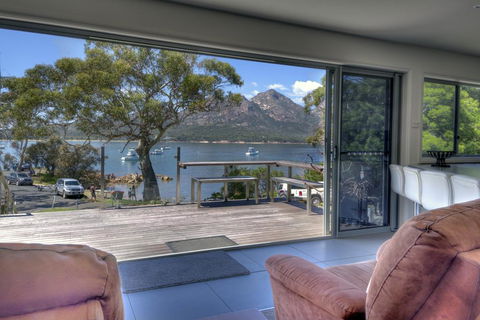 Harbour Master -It Is All About Location! - Dentists Australia 0