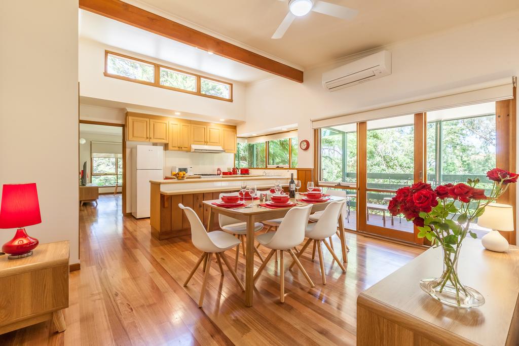 Healesville Selfie - self contained house