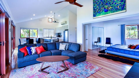 Heliconia 10 Newly Renovated Centrally Located House Hamilton Island - Dentist Search 3