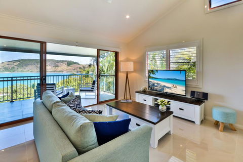 Heliconia Grove On Hamilton Island - Dentist Find 0