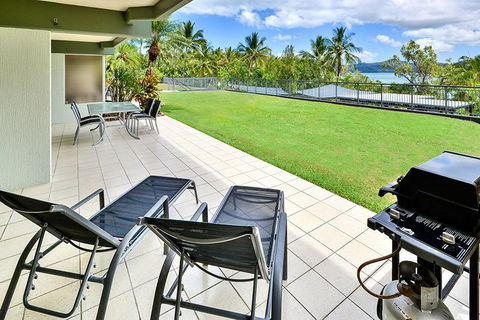 Hibiscus 006 - Hamilton Island - Dentist Find 2