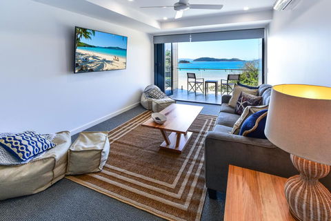 Hidden Cove On Hamilton Island - Dentist Find 3