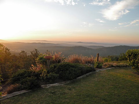 Highwood Park B&B Guest Lodge - Dentist Search 1