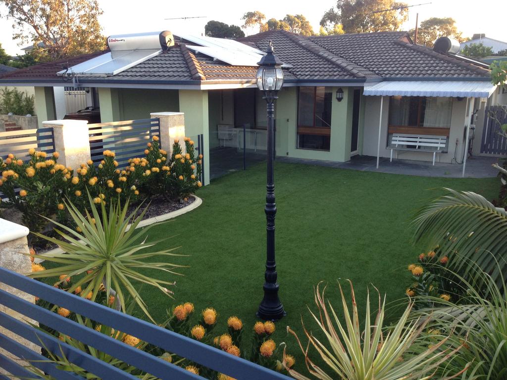 Hillarys Holiday Home