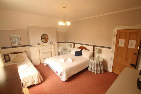 Hillview House Launceston - Dentist Search 1