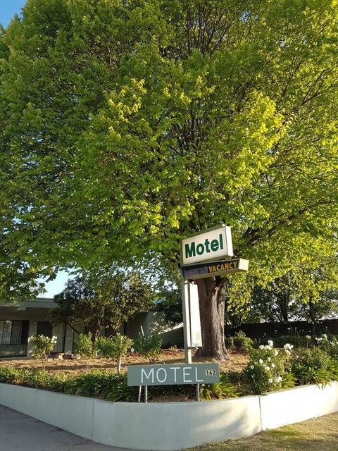 Holbrook SKYE Motel - Dentist Find 0